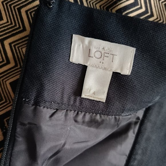 US4🌺Mini Skirt Pencil Lined Black Brown Chevron  Business Casual - Picture 5 of 8